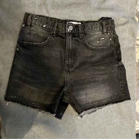 Zara black frayed denim shorts size 30 - Picture 1 of 4